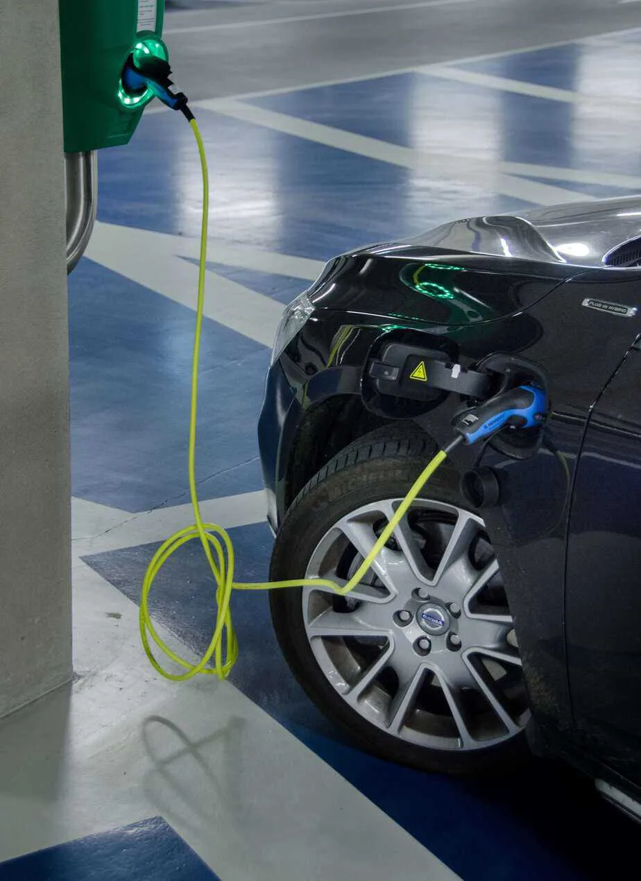 Oshawa electric vehicle towing service